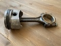 Поршень с шатуном Hyundai Lantra J2 1995-2000