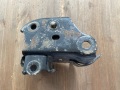Кронштейн задней балки правый Nissan Tiida C11 2004-2014