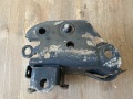 Кронштейн задней балки правый Nissan Tiida C11 2004-2014