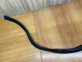 Уплотнитель капота Volkswagen Touareg 2010-2018