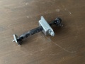 Ограничитель открывания двери задний Nissan Cube Z12 2008-2020