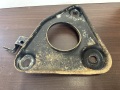 Кронштейн передней балки правый Nissan Primera P12 2002-2008