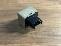Реле поворотов Toyota Corolla E120 2001-2006