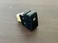 Кнопка центрального замка Toyota Town Ace III R20 R30 1992-1996