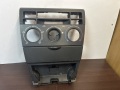 Накладка центральная на торпедо Toyota Corolla E120 2001-2006