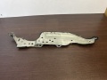 Кронштейн крепления магнитолы левый Toyota Mark II X80 1988-1992