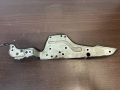 Кронштейн крепления магнитолы правый Toyota Mark II X80 1988-1992