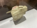 Бачок омывателя Mitsubishi Diamante II 1995-2005