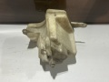 Бачок омывателя Mitsubishi Diamante II 1995-2005