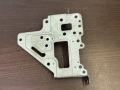 Кронштейн крепления ящика правый Toyota Corolla E110 1997-2002