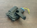 Моторчик заслонки печки Porshe Cayenne 955/957 2002-2010