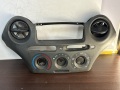 Накладка центральная на торпедо Toyota Yaris 1999-2005