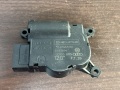 Моторчик заслонки печки Porshe Cayenne 955/957 2002-2010