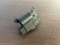 Моторчик заслонки печки Porshe Cayenne 955/957 2002-2010