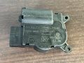 Моторчик заслонки печки Porshe Cayenne 955/957 2002-2010