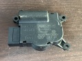 Моторчик заслонки печки Porshe Cayenne 955/957 2002-2010