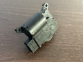Моторчик заслонки печки Porshe Cayenne 955/957 2002-2010