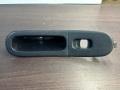 Накладка кнопки стеклоподъемника передней правой Honda Civic 1991-1995