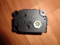 Моторчик заслонки печки Land Rover Discovery III 2004-2009(JWO500010)