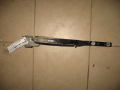 Петля крышки багажника левая Hyundai Elantra 2000-2005 (792102D000)