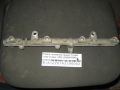 Рампа топливная правая Toyota Land Cruiser (100) 1998-2007 (2380850040)