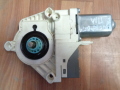 Моторчик стеклоподъем.пер.левый Land Rover Discovery III 2004-2009(CUR000151)