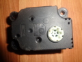 Моторчик заслонки печки Land Rover Discovery III 2004-2009(JWO500010)