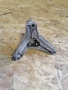 Кронштейн КПП левый Mitsubishi Carisma 1999-2004