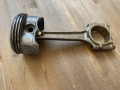 Поршень с шатуном Volkswagen Jetta V 2005-2011