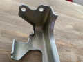 Кронштейн впускного коллектора левый Subaru Impreza 2007-2011