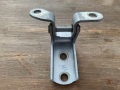 Петля двери задней правой нижняя Toyota Corolla E120 2001-2006