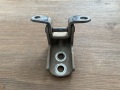 Петля двери передней левой верхняя Nissan Tiida C11 2004-2014