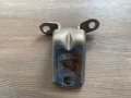 Петля двери передней левой верхняя Nissan Tiida C11 2004-2014