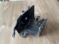Кронштейн задней балки левый Nissan Tiida C11 2004-2014