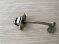 Ограничитель открывания двери передний правый Daewoo Nubira 1997-1999