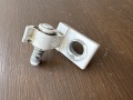 Петля двери задней правой нижняя Volkswagen Tiguan 2007-2016