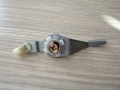 Тяга замка багажника Nissan Primera P12 2002-2008