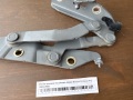 Петля крышки багажника левая Nissan Primera P12 2002-2008