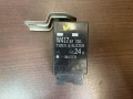 Блок зуммера открывания дверей Mazda Titan 1989-2000