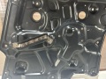 Кронштейн стеклоподъемника переднего правого Nissan Primera P12 2002-2008