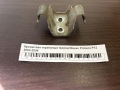 Кронштейн тормозных тросов Nissan Primera P12 2002-2008