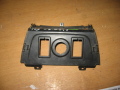 Накладка (кузов внутри) под кнопки Citroen C4 II 2011> (98 011 923 77)