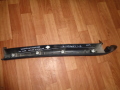Обшивка двери багажника верхней пр. 2.7DT Land Rover Discovery III 2004-2009(ERQ000062PVJ)