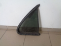 Стекло двери задней правой (форточка) Kia Sorento 2002-2009(835713E030)