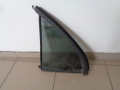 Стекло двери задней правой (форточка) Kia Sorento 2002-2009(835713E030)