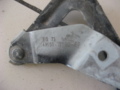 Петля капота правая Ford Focus II 2005-2008(4M5116800AB)