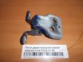 Петля двери передней правой верхняя Ford Fiesta 01-08, Седан (1518390)