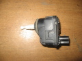 Моторчик корректировки фар Mitsubishi Carisma (DA) 1995-1999(00728232)