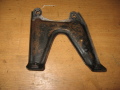 Кронштейн опоры двигателя лев. 2.4TDCI DURATORQ FORD TRANSIT 2006-2014 (1749147)