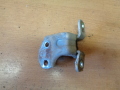 Петля двери передней правой нижняя Mazda 626 (GE) 1992-1997(GA2K58240A)